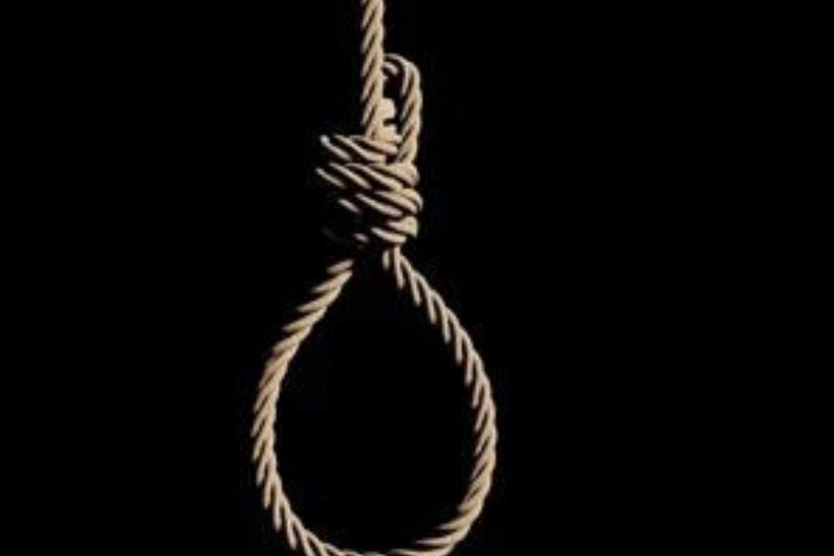 You are currently viewing Gurugram: Man checks into hotel to celebrate birthday of a female friend, hangs self on Insta live; wife blames female friend